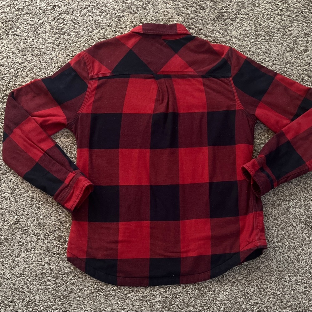 Carhartt
Women’s 
Medium 
Red/Black Plaid
Flannel Fleece lined Shirt/jacket - Picture 3 of 13